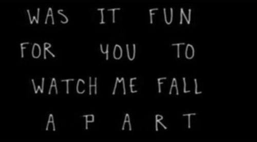 i-m-d-e-p-r-e-s-s-e-d:  proudtobeaghost:  sad—and—depressed:      ~ 