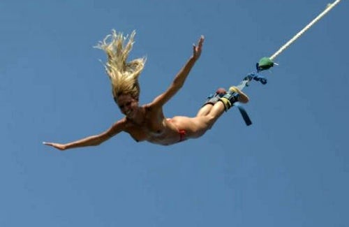 nude-vacations: tropicaltranceking: Braver than me! That said my wife has done bungee jumping, maybe