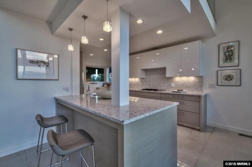 $8,281,540 / 3103 sq ft1976Zephyr Cove, Nevada