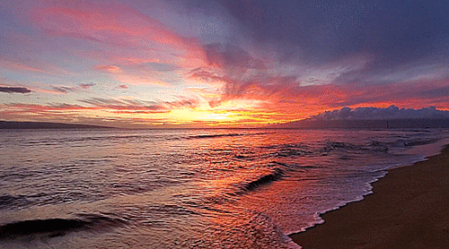 reasonandfaithinharmony:  Sunset between Lanai and Molokai, as seen from the coast