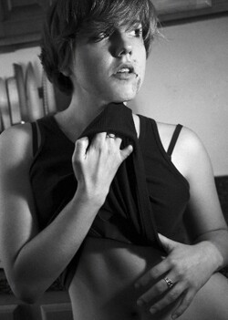 hartosexualambersexual:  Is it possible for any straight person in this fandom to alwaysbe straight??         No. No it’s not. 
