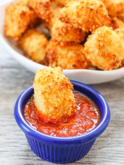 nom-food:  Crunchy baked parmesan chicken