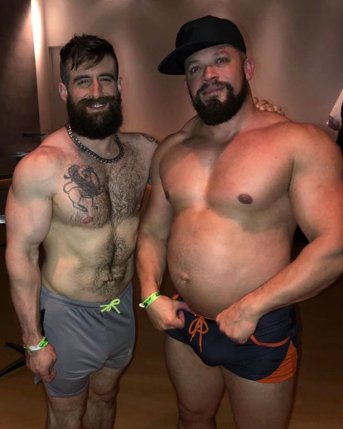 Saturday Night with @getdieseled . . . . . . #musclebear #musclebull #musclegay #beefygay #gaybear #