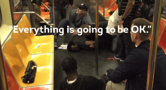 See how a group of Swedish police officers responded when a fight broke out on the New York subway.