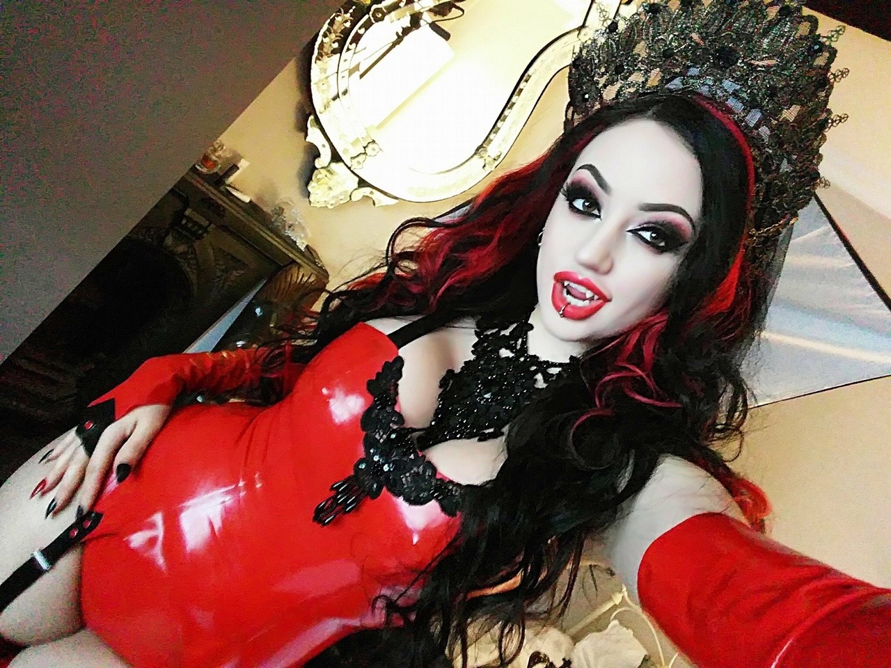 cak13:Dani Divine love 1