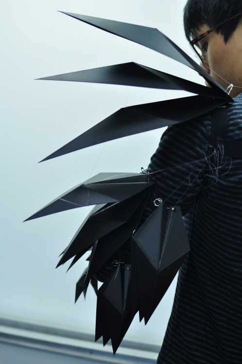 unit03:devojka:my semester’s design project‘REACTIVE DYNAMISM’A dynamic “second skin” wh