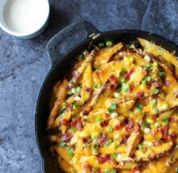 gastrogirl:  skillet oven fries with cheddar,