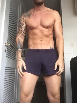 freeballinglbc:  sexyspguy35:  Saturday morning poses 😱😁🍆😈 1/3 #sexyspguyisback #thehappymonster #thebouncybutt #nofilter #nsfw #teambigdick  Follow me for more sexyspguy35.tumblr.com New Twitter account @sexyspguyisback  Follow me for more