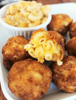 food-porn-diary:Macaroni Bits [600 x 600]