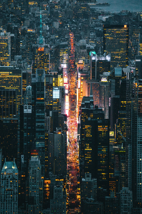 escapekit:  Cityscape’s Antonio Jaggie aka Kosten, is an urban photographer. At just twenty, he has already collaborated with prestigious brands, as Clarks, Adidas and Apple. Kosten work ranges from cityscapes, fashion, and even nature. Check out the