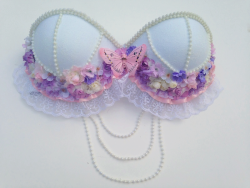 dryadgoddess:  Festival season is here and Lunar Nymphs Boutique is doing a giveaway! I will be giving away one of my beautiful bras listed on my etsy: https://www.etsy.com/shop/lunarnymphs  Winner will get to choose whichever bra they like and I will