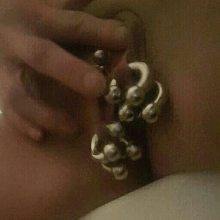 http://women-with-huge-labia-rings.tumblr.com/post/156801894621