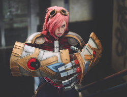Saiyaka:  Holy Crap, Here Comes Vi :O Cosplaygen:  (Via Vi - Close Up By Thelematherion