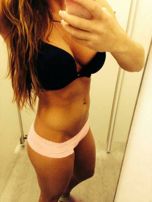 sextshots:  submit 📱 @SextShots adult photos