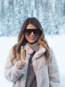 veuveclicquot:                  Clicquot in the Snow, Deer Valley     Keep reading 