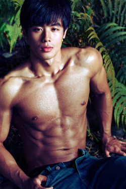 Viva!Asian hunks!