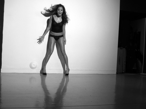 Jamie ChungFollow celebrity-legs-and-heels.tumblr.com/ for more!(via Jaime-Chung-018.jpg (256