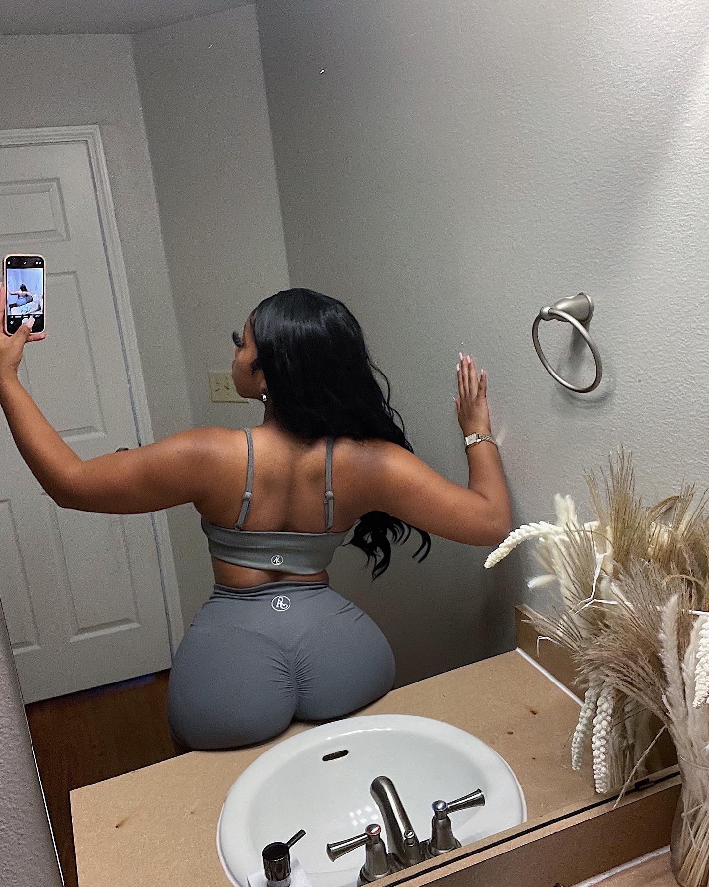 onlyyyyyybaddies: