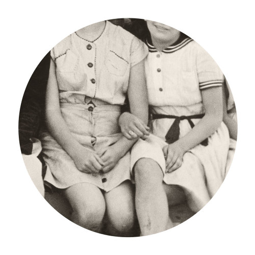 secretlesbians:Images from Kris Sanford’s Through the Lens of Desire series. In this series, Sanford