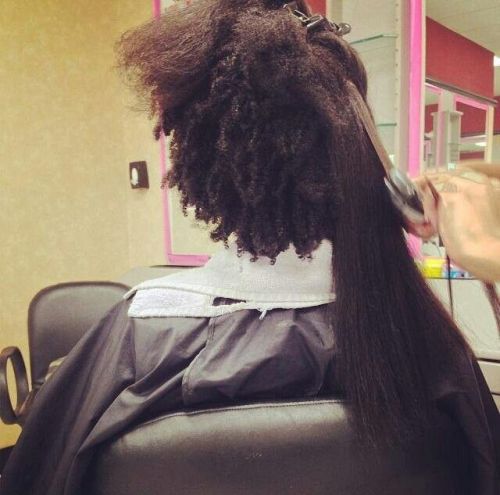 crime-she-typed:  sweetlikesugahcane:  naturalhairhow101:  High Shrinkage Club#naturalhairhow101  Shrinkage means you hair is healthy  ^^^^^^^^