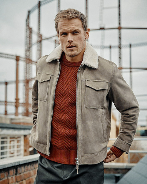 SAM HEUGHAN FOR GENTLEMAN’S JOURNAL MARCH 2022 COVER