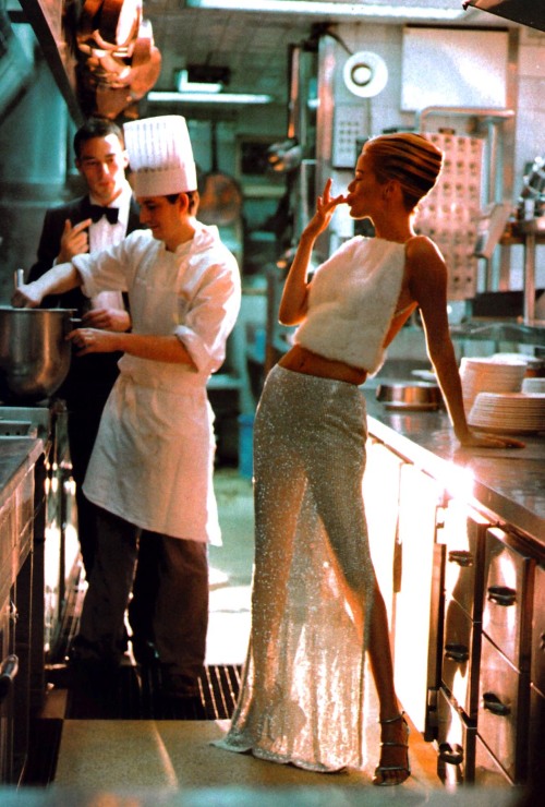 driflloon:absolute couture: carolyn murphy by steven meisel for vogue us oct.1998