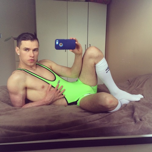 Porn Lycra loving guy photos