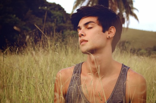 sean-clancy:  Vini Uehara 