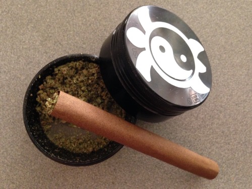 tiannajuana:  tiannajuana:  One Dank Blunt. Whole eighth in there  … &amp; it was soooo d