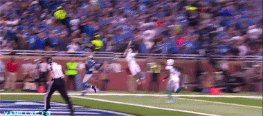 johnnythejack:  vanillacts:  One Hand  Optimus Grimes