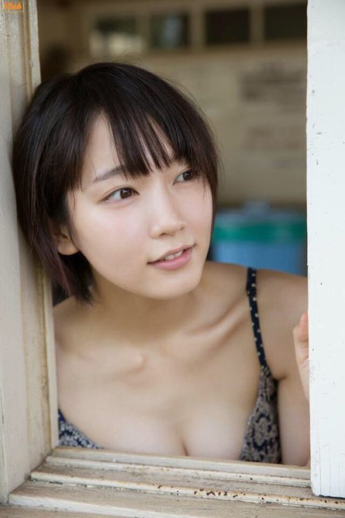 komedawara-katugenai:  (美少女で一息。。さんのツイート: “#吉岡里帆 可愛いかったらリツイート♥ https://t.co/l9YjEvkgew”から) 