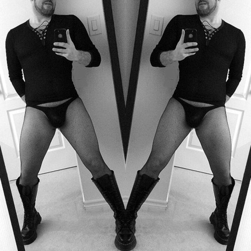 lingeriebears: Your No1 #kinky #fetish source for men in #gear #crossdress #nylon #pantyhose #tights