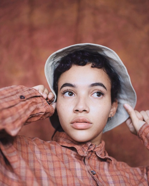 wetheurban:  Striking Portraits, Nadine Ijewere London-based photographer Nadine Ijewere brilliantly creates beautiful environments for her subjects throughout her striking portrait and fashion photographs.  Instagram.com/WeTheUrban Keep reading 