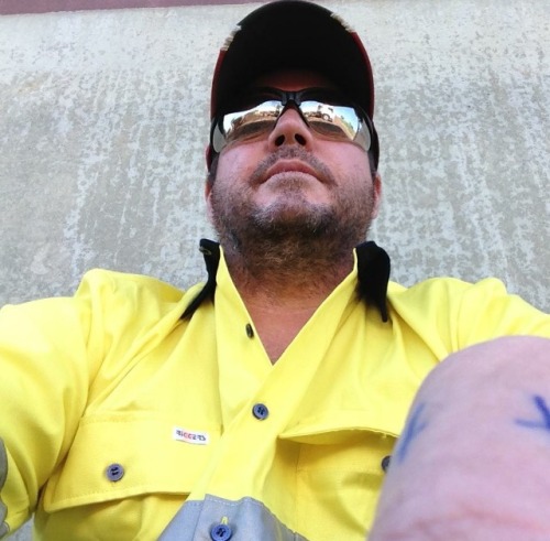 uteandfooty: Trucker Michael Show me ur other rig I&rsquo;ll polish it with my mouth