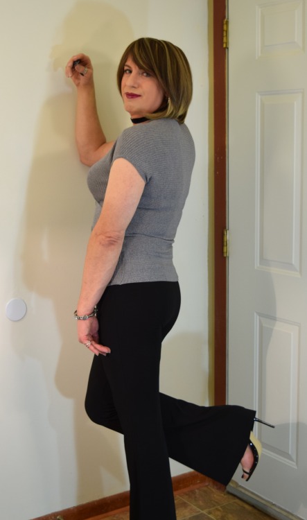 prettylillycd: More Stretch Knit Flared PantsSomeone asked me recently why I would pass up an opport