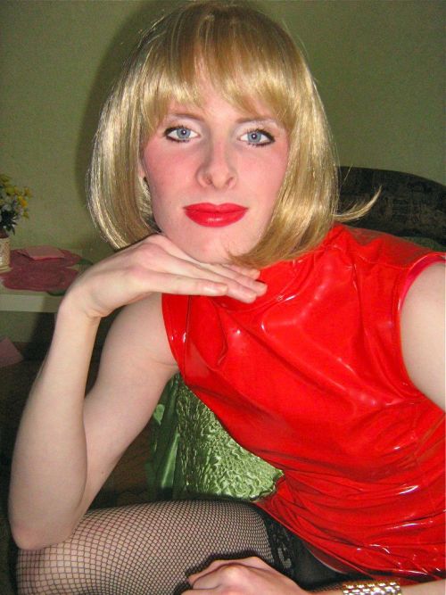 good-crossdressers:  Cross Dressers