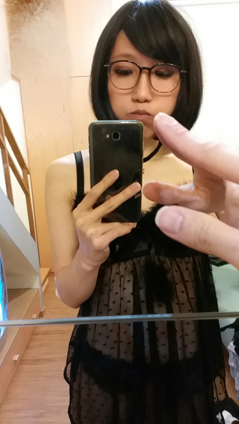 yoooout:  lonely hotel room @ taipei