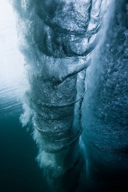 wolverxne:  "The Spine" - by: (Warren Keelan) 