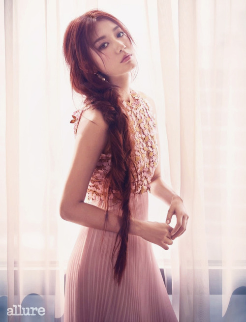            Park Shin Hye for allure Korea