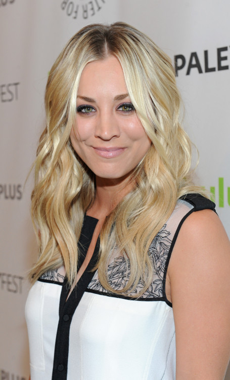 kn0wy0u: Kaley Cuoco @ kn0wy0u.tumblr.com See all kn0wy0u-pictures of Kaley Cuoco