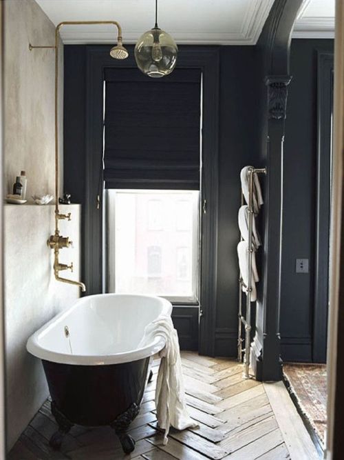 Dark, Moody Interiors
It’s that time of year when I want to throw on a chunky knit sweater, curl up with a cup of coffee and sift through images of beautiful dark, moody interiors. While I’ve always been partial to white and bright spaces, the crisp...