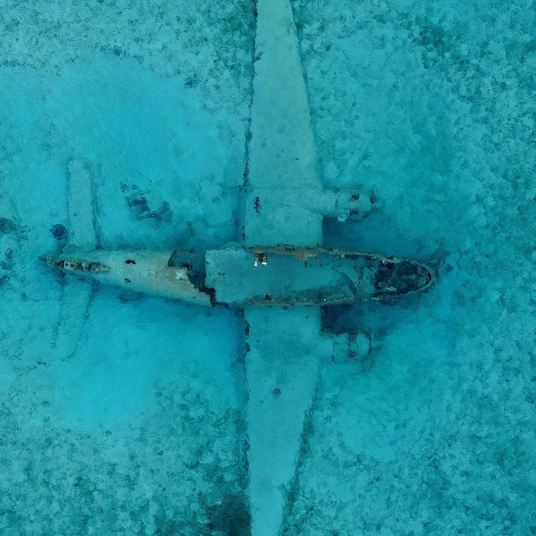 enrique262:  Curtiss C-46 Commando wreck in the Bahamas. Usually reported as a drug