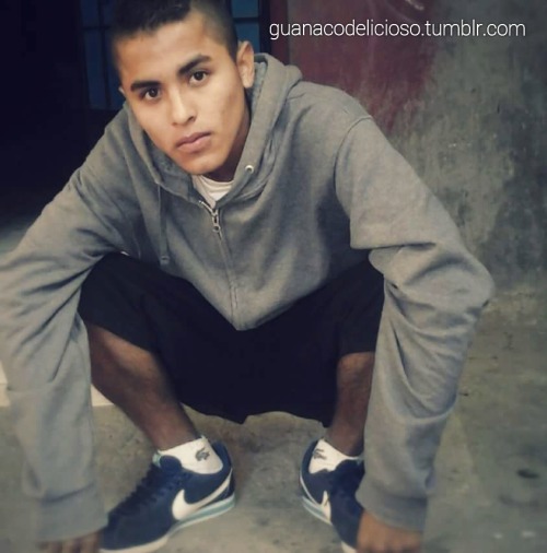guanacodelicioso:  Nuevas fotos de Erick del municipio de Mexicanos departamento de San Salvador👅😻👅➲REBLOGUEA 👈