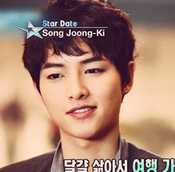 fyeahsongjoongki:  His lips ;_; 