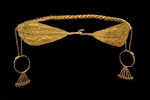 Colchian gold diadem, dated to 400-350 BCE. Much of ancient Colchis is located in modern Georgia, wh