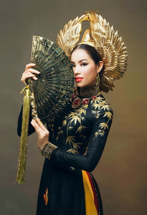 two7nine:Miss Universe Vietnam 2015 National Costume (black version)Attire for a Vanyar royal