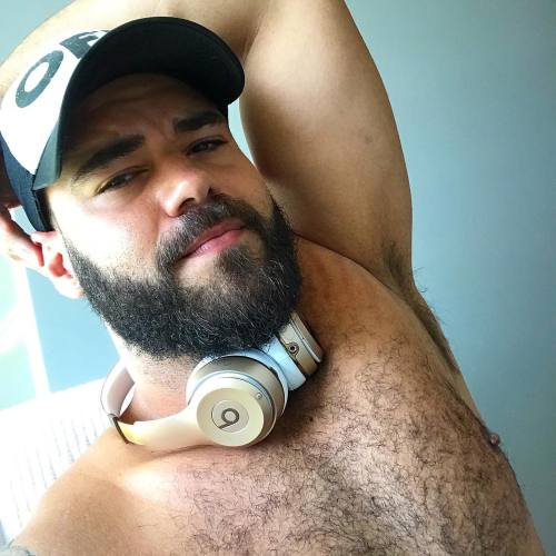 https://64.media.tumblr.com/1a9b998cc9057f422eeb4efdfc6fcfea/27d6fbd00b51e3c7-8a/s500x750/33336cdbef03f2eb5b648b1eca6d0d05af2b5560.jpg
