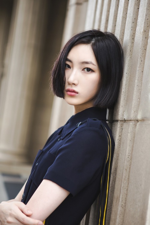 koreanmodel:    KOREANMODEL street-style project featuring Oh Song Hwa shot by Lee Seung Hoon    