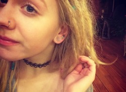 dreamliest:  forestaurus:  new studs, choker