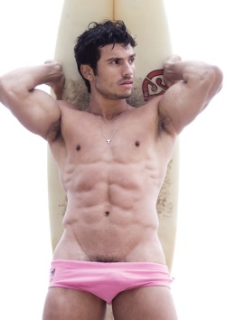 menandsports:  eyecandy surfer’s body :